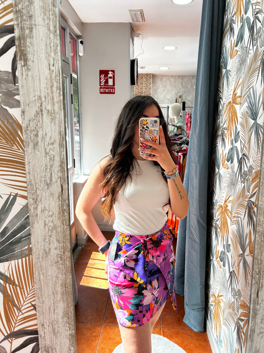 Falda corta flores