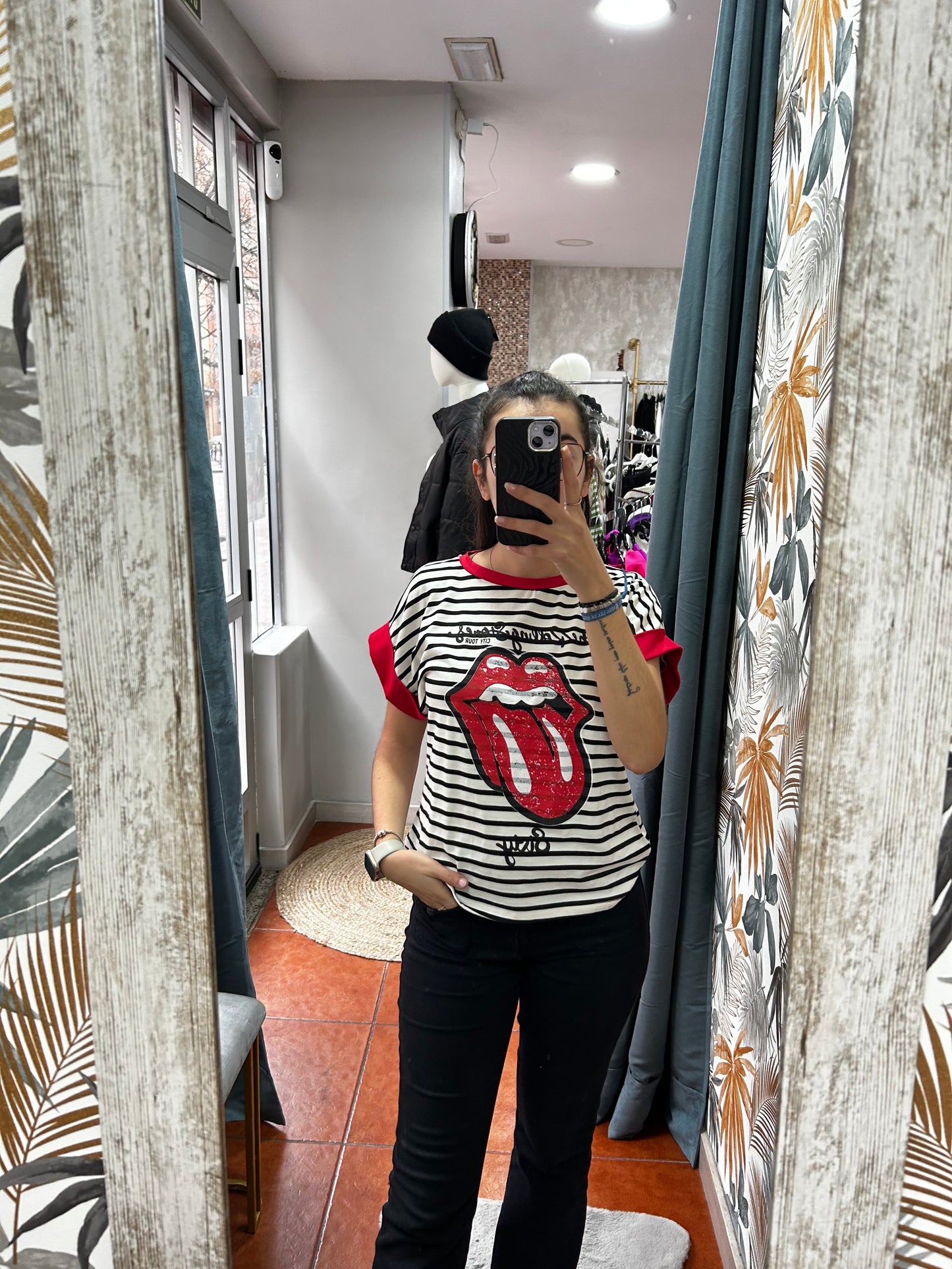 Camiseta rolling