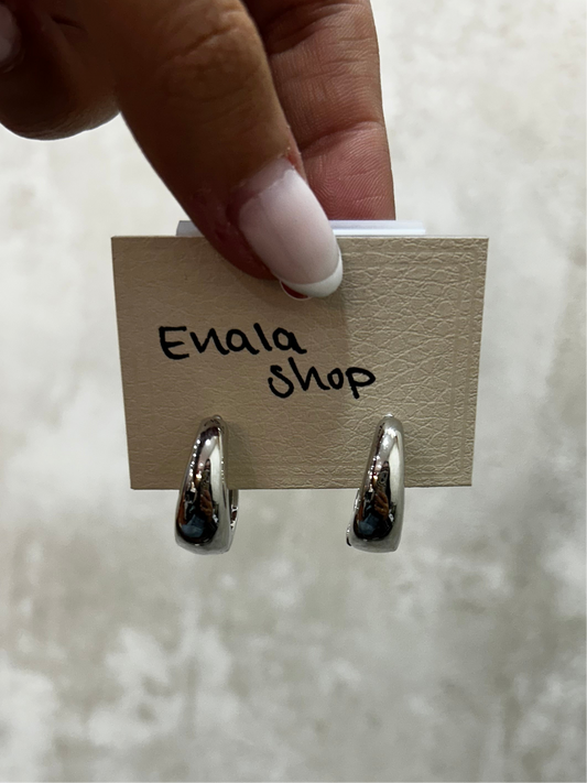 Pendientes arilla acero