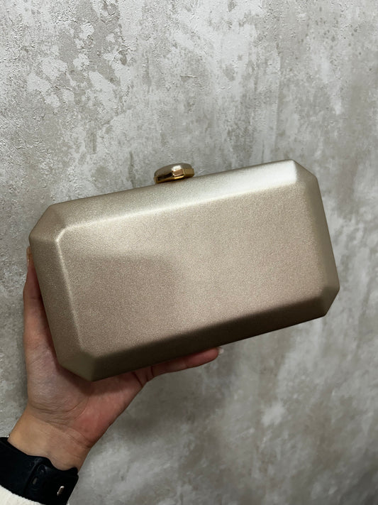 Bolso dorado